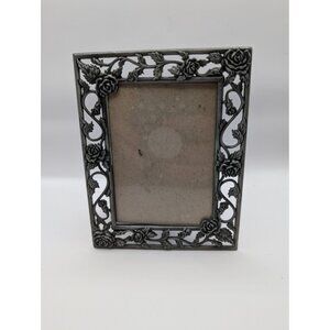 Connoissuer Floral Metal frame size 4x4 photo size 2 1/2 x 3 1/2 rose filagree